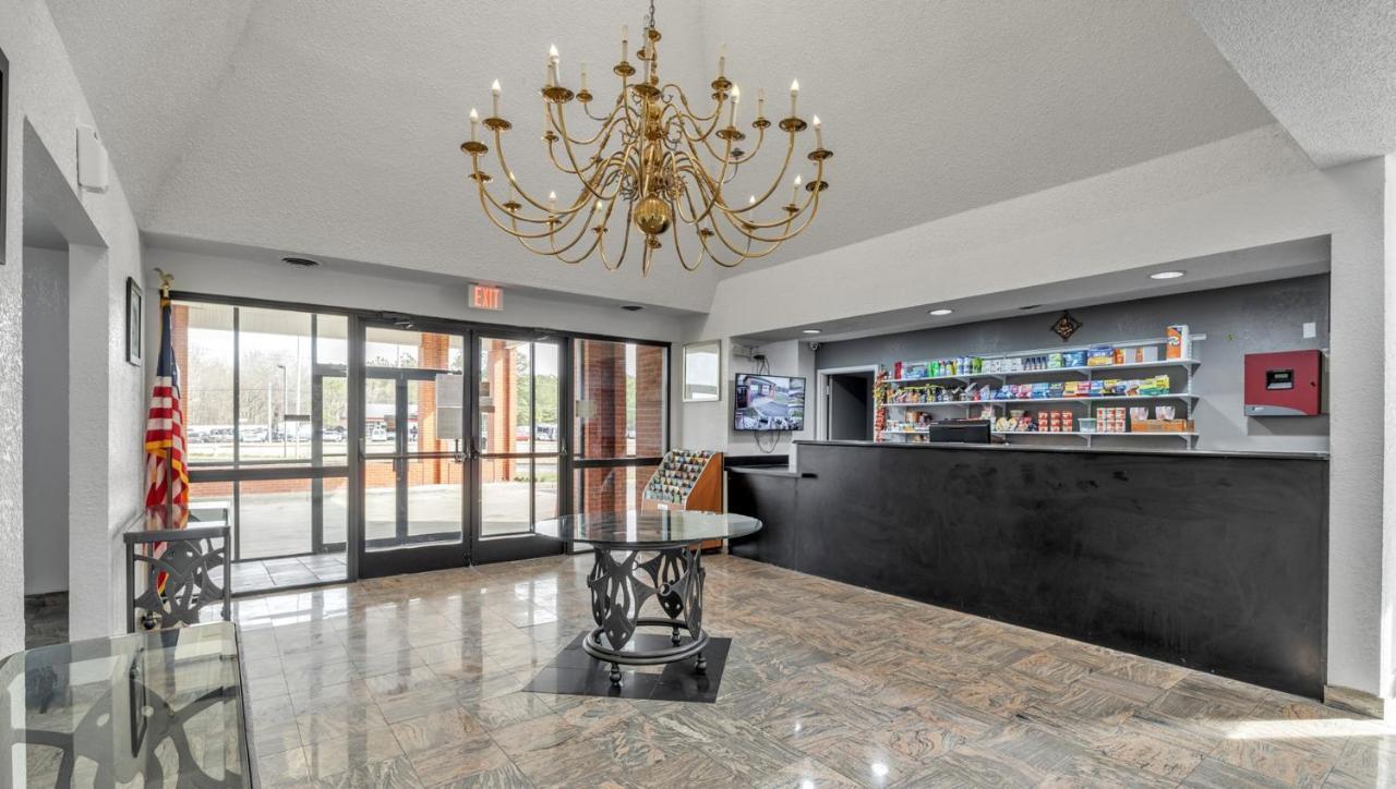 Studios And Suites 4 Less Emporia Εξωτερικό φωτογραφία